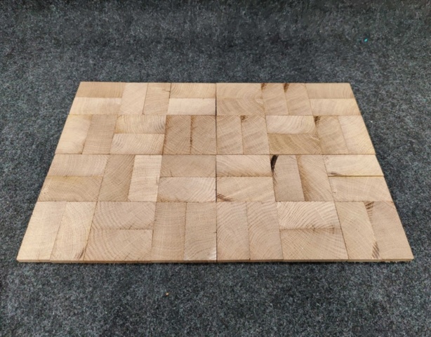 1536883-1 Solid End Timber Flooring/Log Flooring Oak 640x320x8 mm (approx. 142.17 sq m)