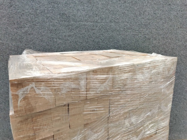 1536883-5 Solid End Timber Flooring/Log Flooring Oak 640x320x8 mm (approx. 142.17 sq m)