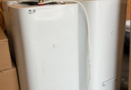 1529727 Samling med 9 st varmvattenberedare - Bosch Tronic 4500 T 100 EB