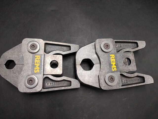 1519061-1 Pressbackar, 2 st - REMS, V15, M22