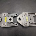 1537342-1 Pressbackar, 2 st - REMS, V12, TH16