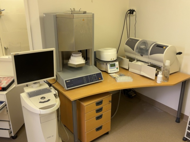 1373515-1 Cerec-utrustning - Sirona CEREC AC / MC XL med ugn Ivoclar Programat EP 5000 -2010