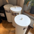 1516300-2 Samling med diverses köksutensilier
