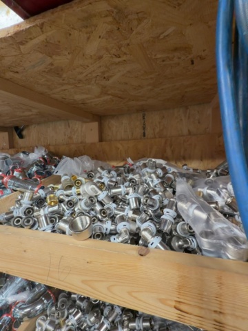 1529737-6 Diverse på hyllorna - Presskopplingar och rördelar för VVS-installation