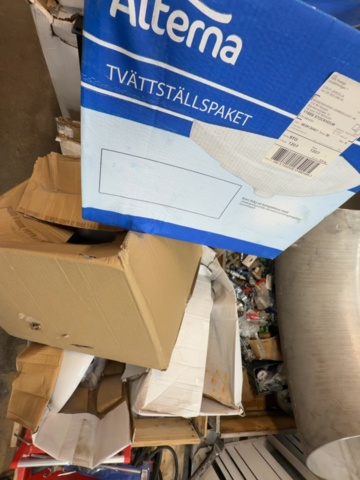 1529744-1 Samling med sanitetsgods, tvättställspaket och VVS-armaturer