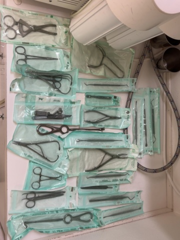 1373519-4 Samling med tandvårdsinstrument