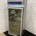 1473378-1 Frysskåp med glasdörr