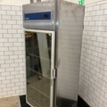 1473378-6 Frysskåp med glasdörr