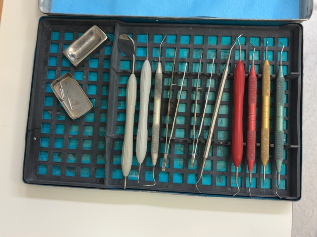 1373519-9 Samling med tandvårdsinstrument