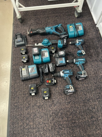 1521844-1 Tool kit - Makita