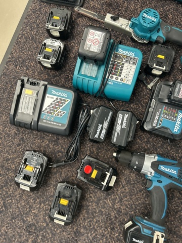 1521844-3 Tool kit - Makita