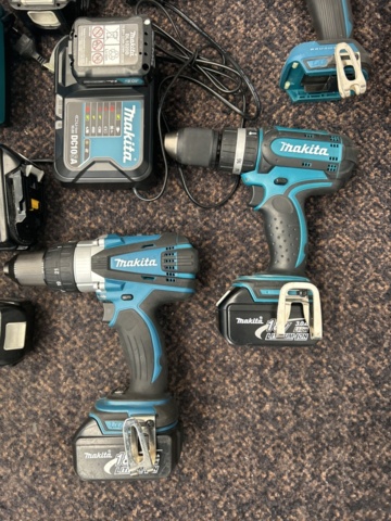 1521844-4 Tool kit - Makita