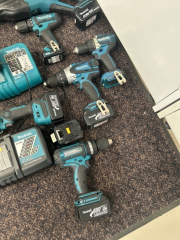 1521844-15 Tool kit - Makita