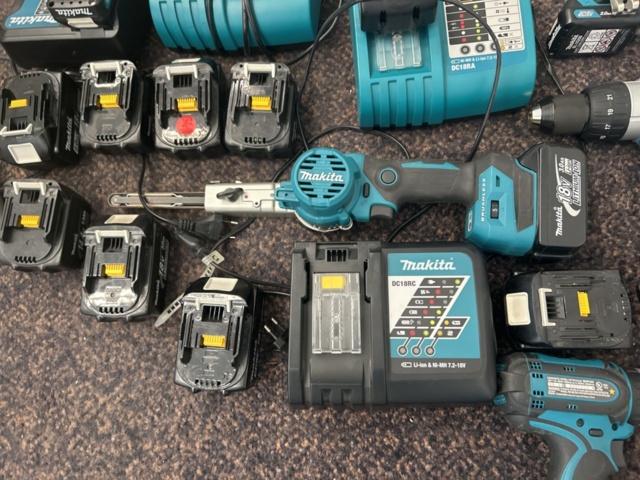 1521844-16 Tool kit - Makita