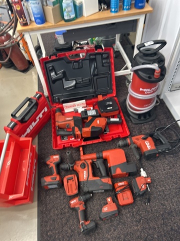 1521853-11 Toolkit - Hilti