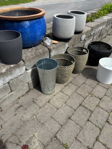 1405917-1 Parti med krukor