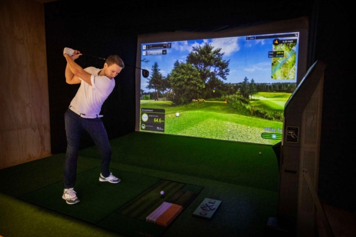 1284928-3 3st Golfsimulatorer - Golfzon
