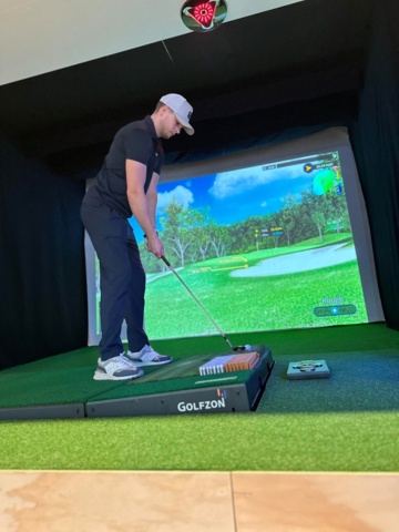 1284928-4 3st Golfsimulatorer - Golfzon
