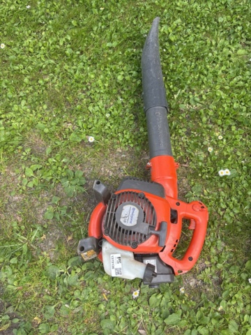 1373136-3 Lövblås - Husqvarna 125B