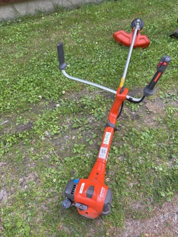 1373138-3 Grästrimmer - Husqvarna (modell ej verifierad)