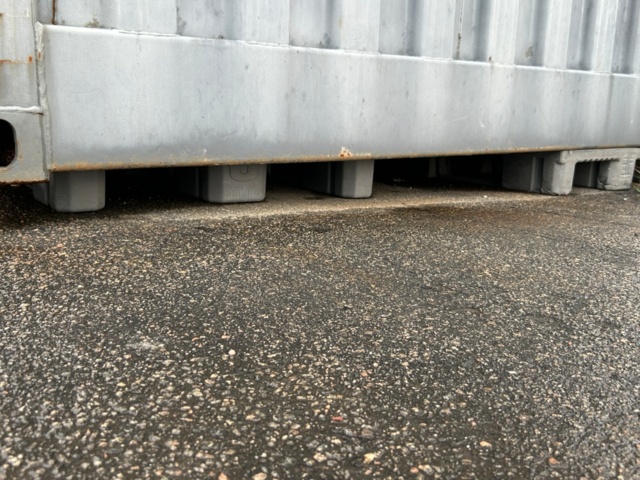 1537989-2 Container 20 feet