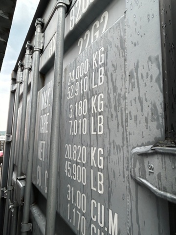 1537989-6 Container 20 feet