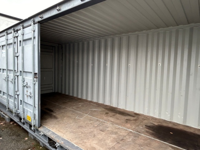 1537989-7 Container 20 feet