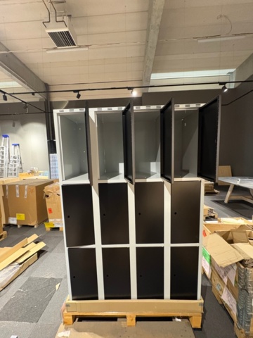 1535775-3 6 st förvaringsskåp med 12 fack – Sarpsborg Metall