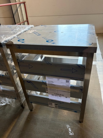 1535824-2 Rostfria stativ med hyllplan - 3 st