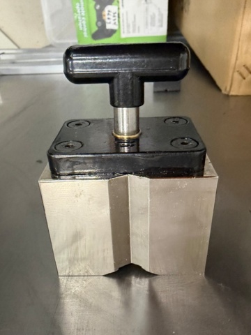 1538402-1 2 st Svetsmagneter MWC1-180 On/Off – 180 kg – 5 magnetiska ytor - Fri frakt
