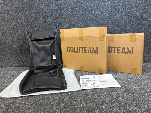 1538220-1 2 st Ventilerade bilsätesskydd, Goldteam 12032D