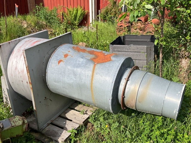 1473384-6 2 st. fläktar  - reparationsobjekt