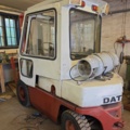 1320418-2 Datsun gastruck PF-02 inkl tippcontainer