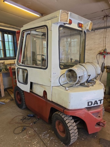 1320418-2 Datsun gastruck PF-02 inkl tippcontainer