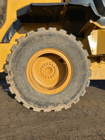 1538479-17 Hjullastare Cat 926M