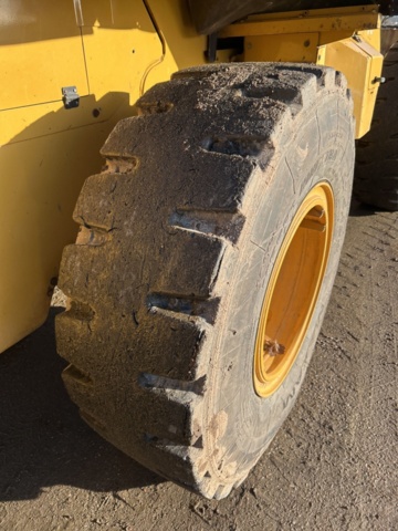 1538479-18 Hjullastare Cat 926M