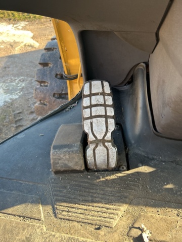 1538479-42 Hjullastare Cat 926M