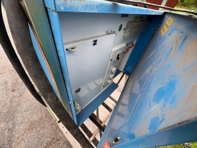 1535834-5 Electrical / Construction center