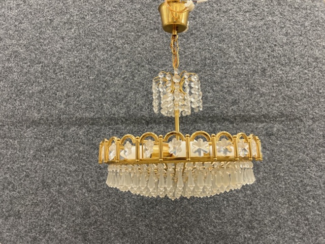 1538520-2 Taklampa