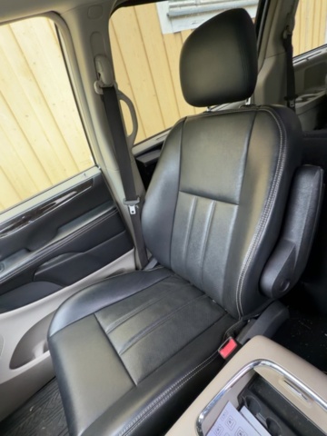 1529757-42 Lancia Voyager 2.8 Automatisk, 163hk, 2012