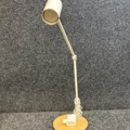 1538494-7 Bordslampor, TV-stativ, Smart plug m.m.