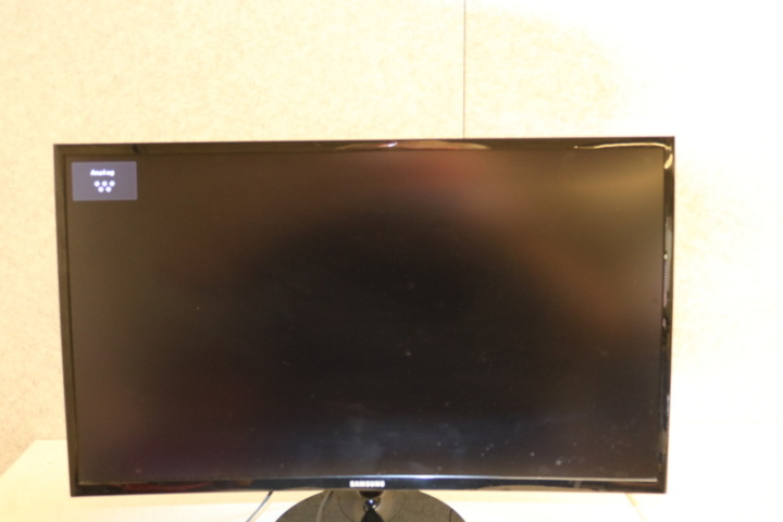 1514954-6 Dataskärm Samsung 27 tum Bågformad.