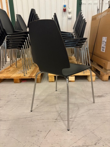 1535843-4 Stapelbara stolar - 58 st