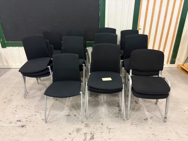 1535844-2 Konferensstolar med klädd sits och rygg - 29 st