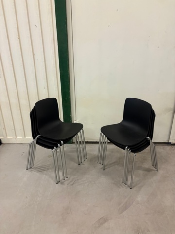 1535846-3 Stapelbara stolar - 8 st