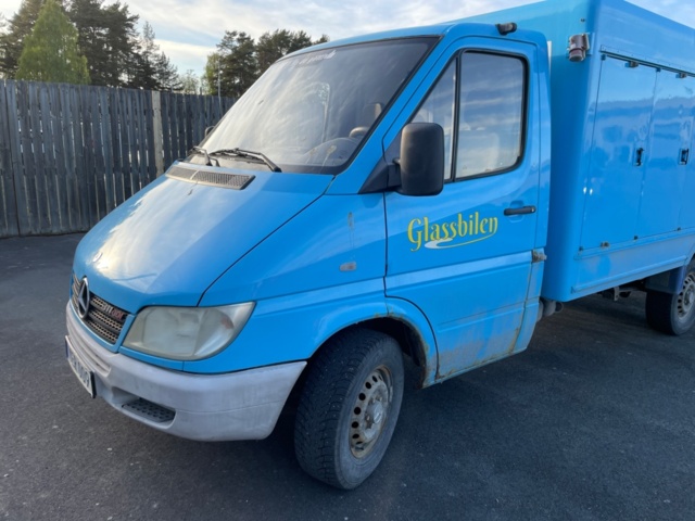 1538661-2 Glassbilen