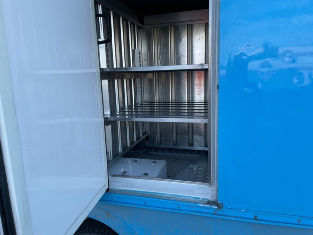1538661-13 Glassbilen