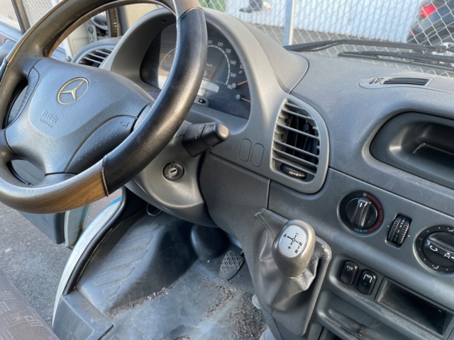 1538661-25 Glassbilen