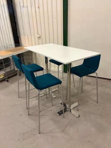 1535849-3 Barbord med 4 barstolar