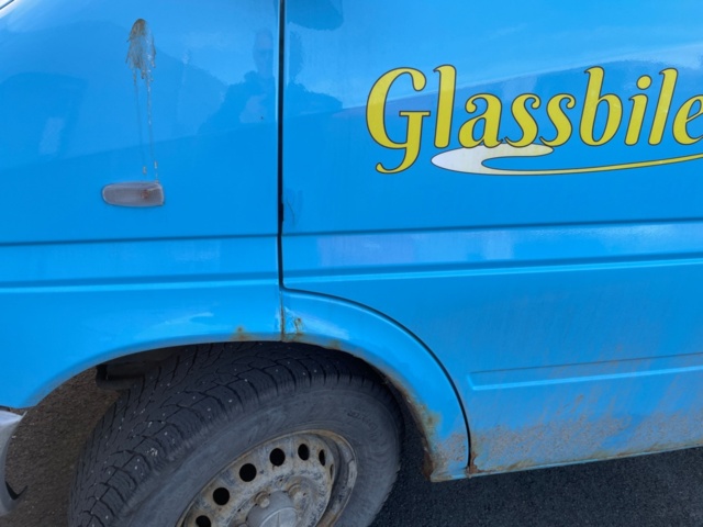 1538661-42 Glassbilen